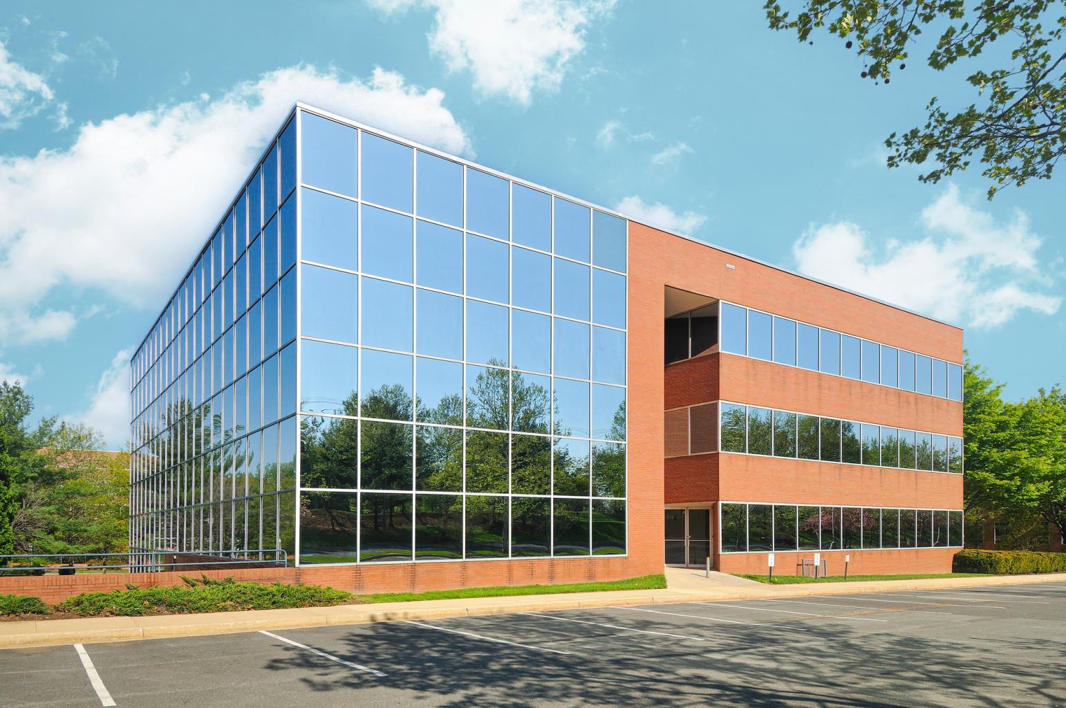 1,888 SF Office Space in Rockville, MD Photo